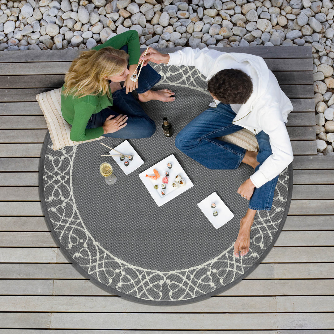 Outdoor Reversible Rug, 5' x 5' Plastic Straw Rug Mat for Decoration and Clearance Indoors & Outdoors, Patio, Deck, Garden, Backyard, Balcony, Beach, Picnic, Camping, RV