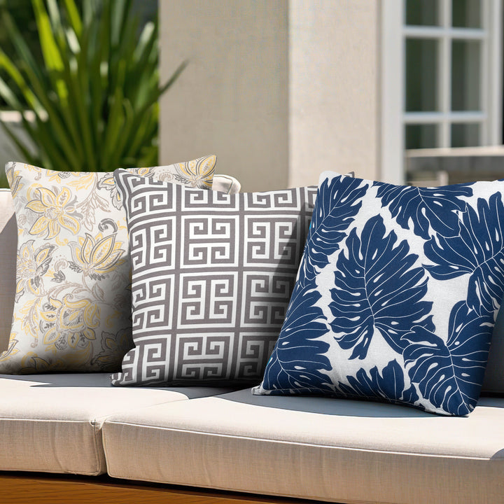 Outdoor Patio Water-Resistant Throw Pillows Set of 2, Palm Leaf Pattern