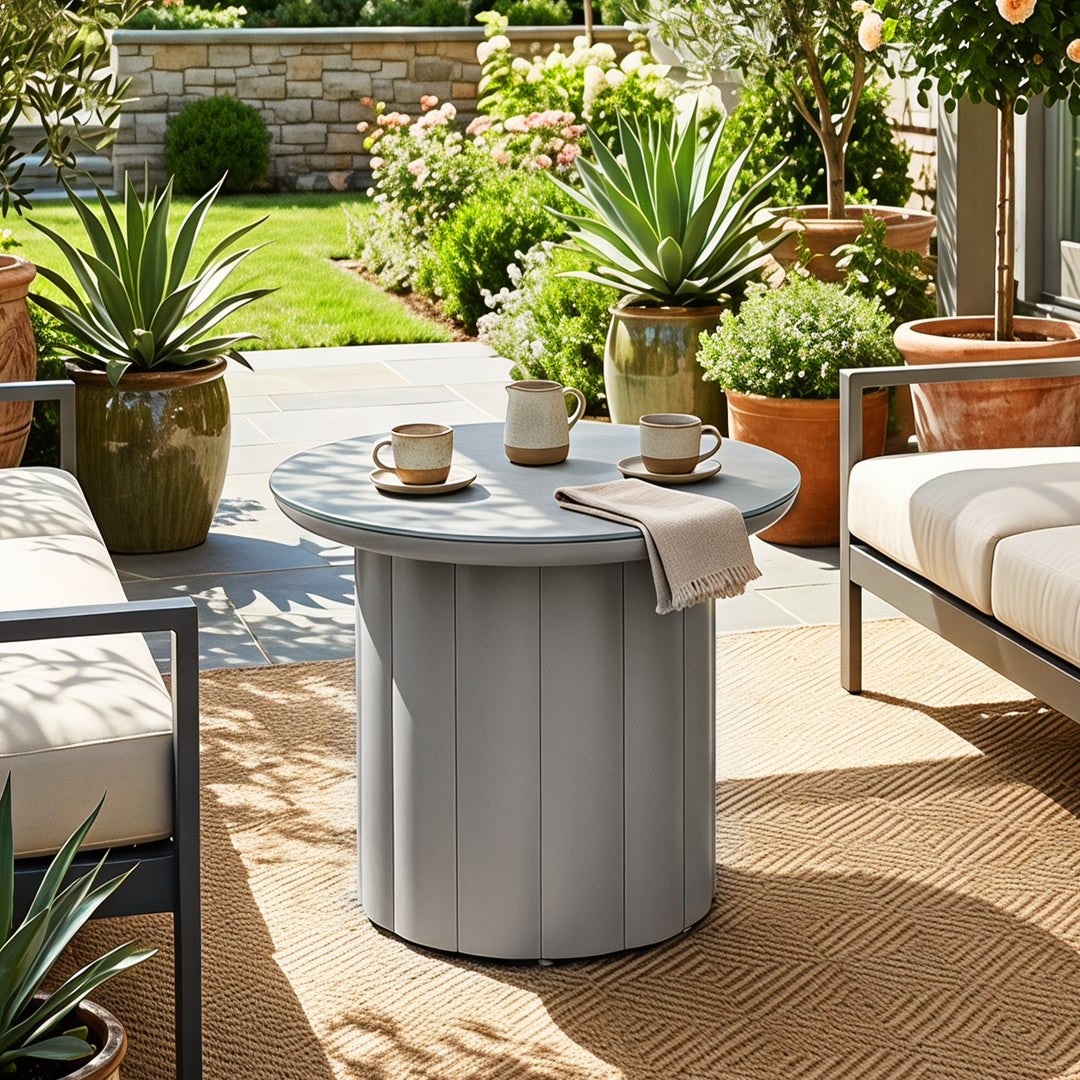 Aluminum 19.7" Round Outdoor Side Table with Tempered Glass Tabletop